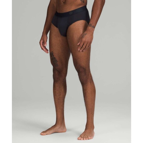 Lululemon Mens Always In Motion Briefs with Fly 2XL Classic Navy - Picture 1 of 2